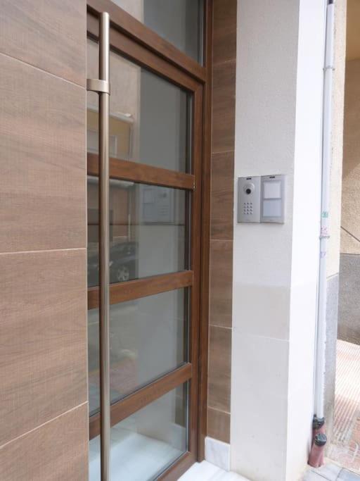 Modern Apartment In Torrevjea 200M From The Loccos Beach Торрев'єха Екстер'єр фото