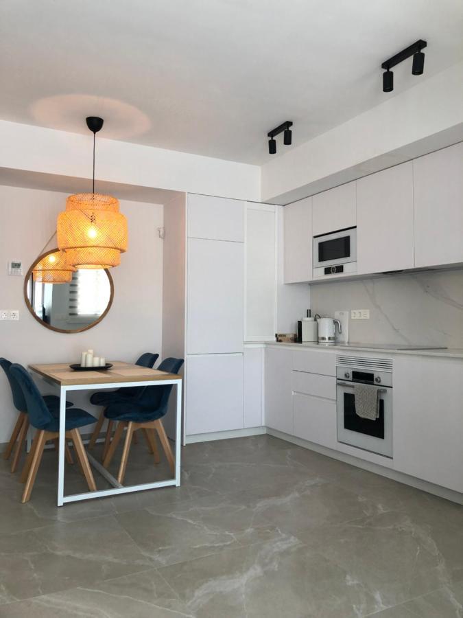 Modern Apartment In Torrevjea 200M From The Loccos Beach Торрев'єха Екстер'єр фото